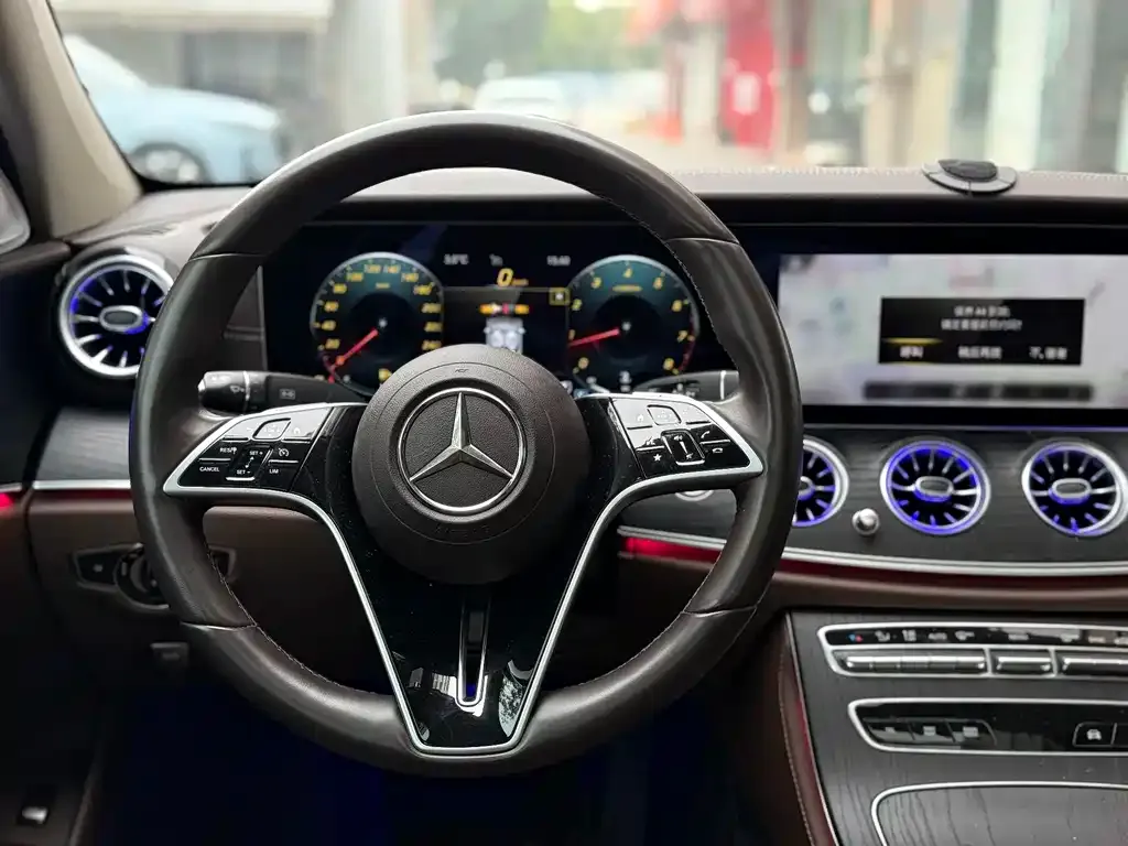 Mercedes-Benz E-Class 2023 из CN, фото 7