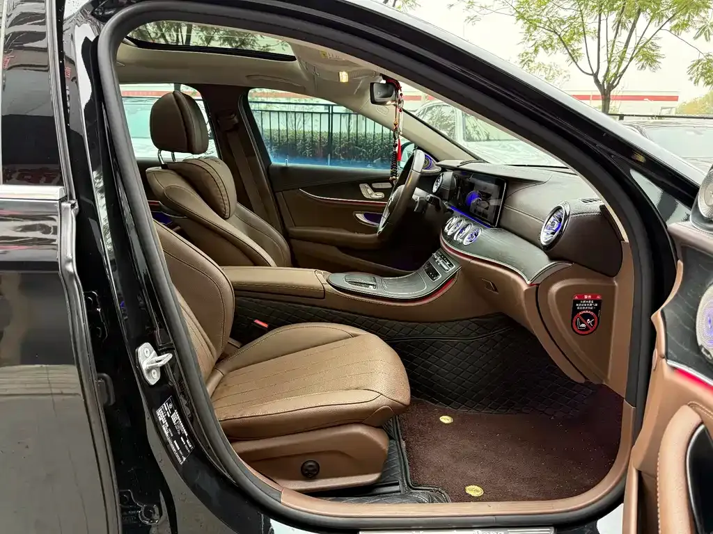 Mercedes-Benz E-Class 2023 из CN, фото 9