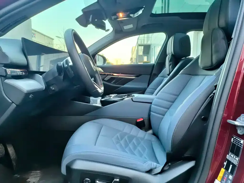 BMW i5 — фото 10