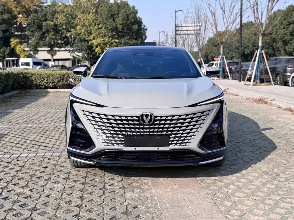 Changan UNI-T 2023 из CN, фото 2