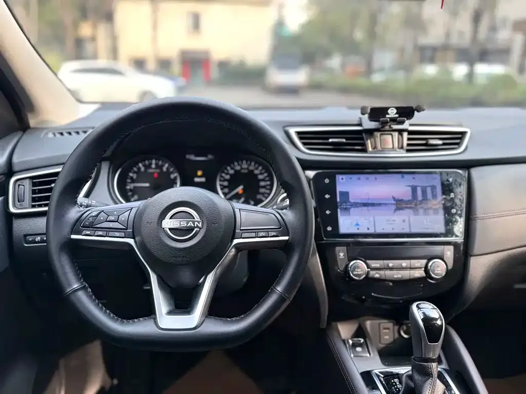 Nissan Qashqai — фото 3