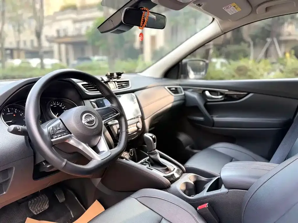Nissan Qashqai — фото 2