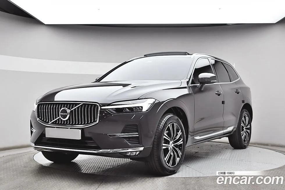 Volvo XC60 — фото 1