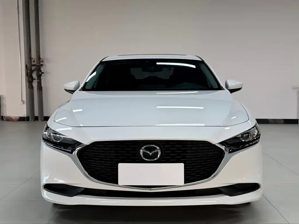 Mazda 3 Axela 2021 из CN, фото 2