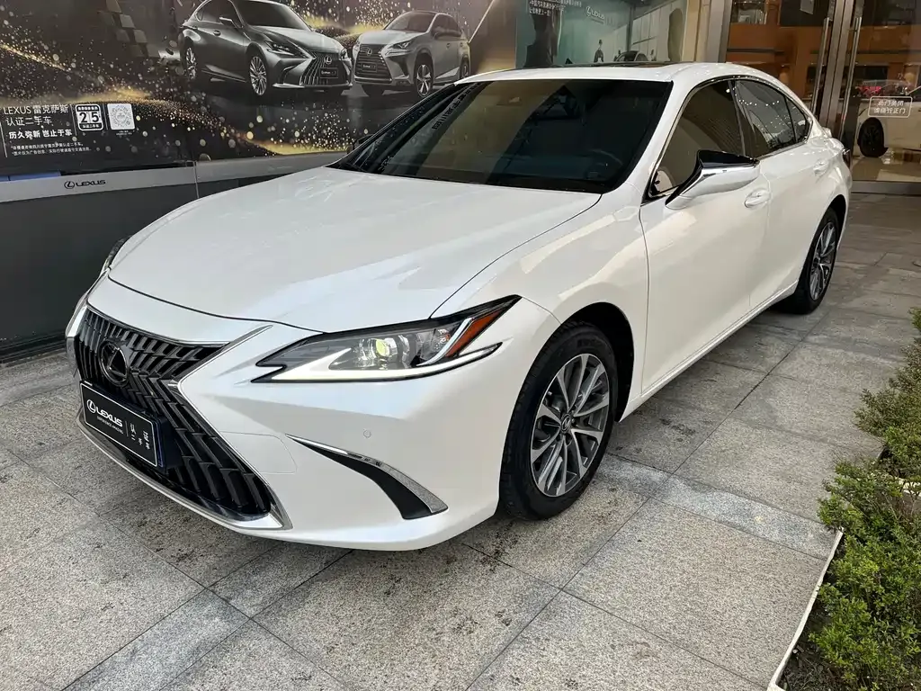 Lexus ES 2024 из CN, фото 1