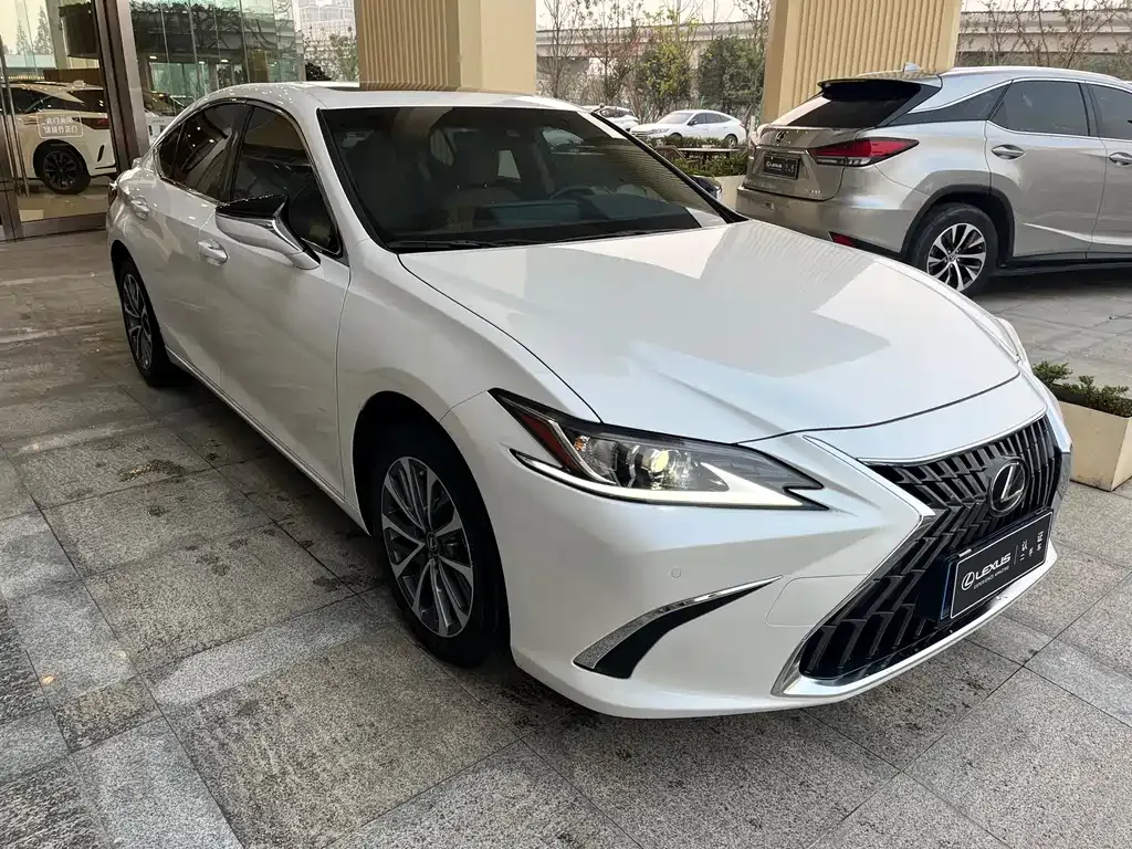 Lexus ES 2024 из CN, фото 8