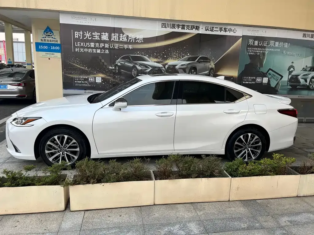 Lexus ES 2024 из CN, фото 6