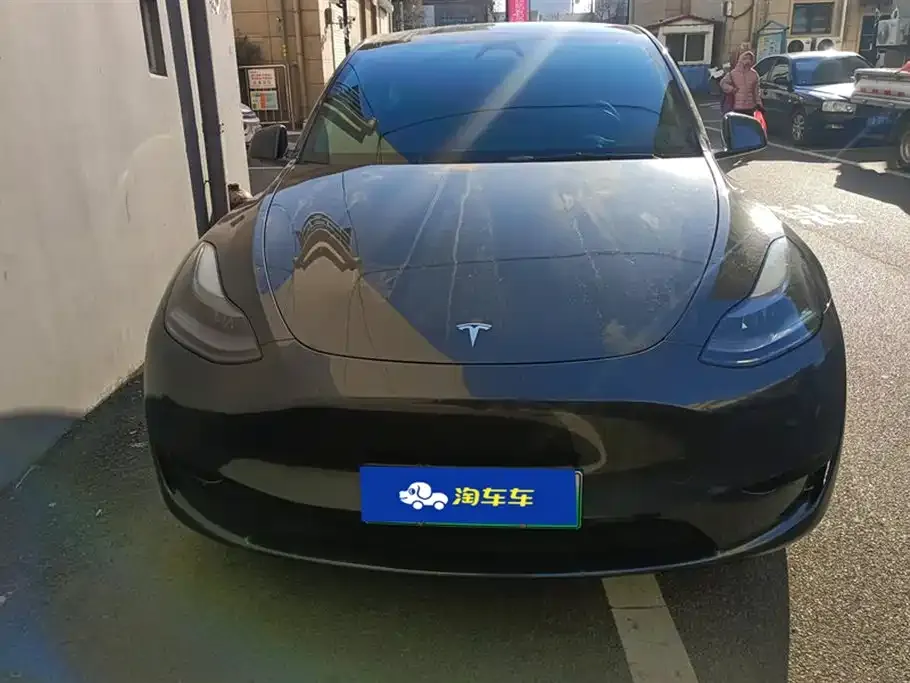 Tesla Model Y — фото 3
