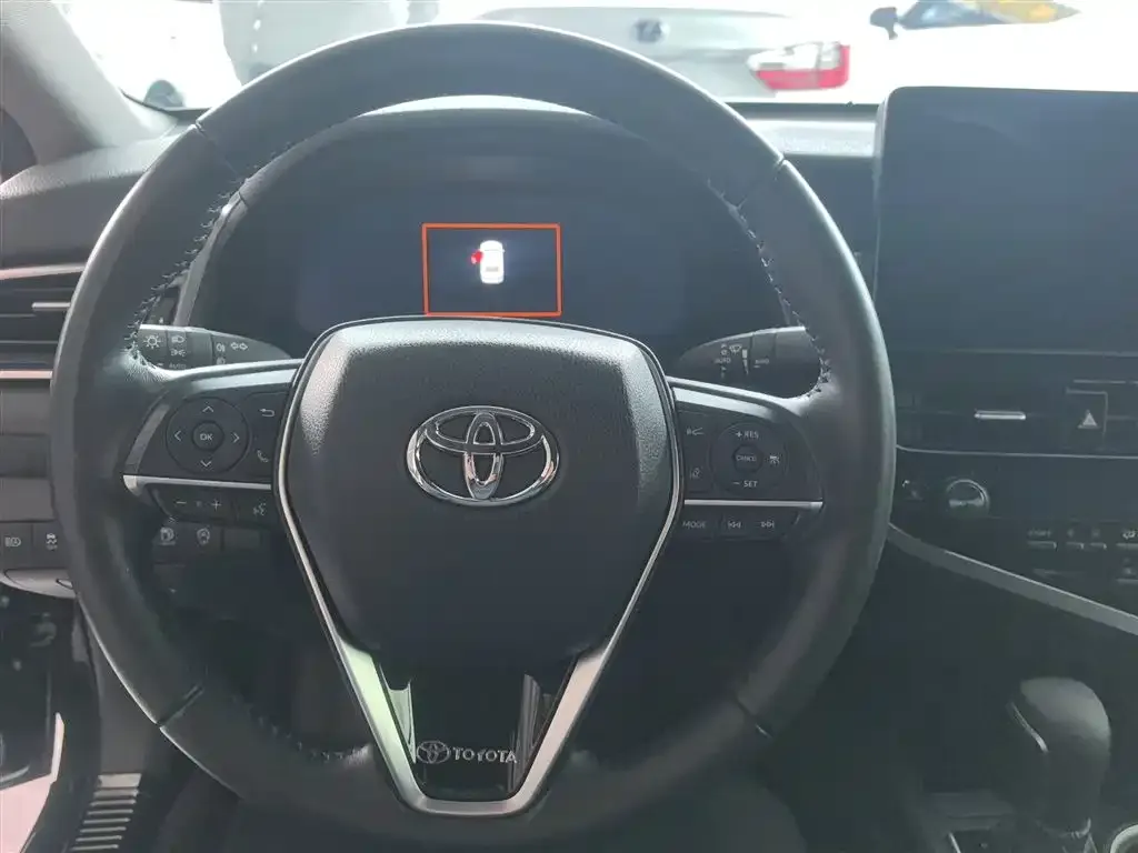 Toyota Camry 2023 из CN, фото 4