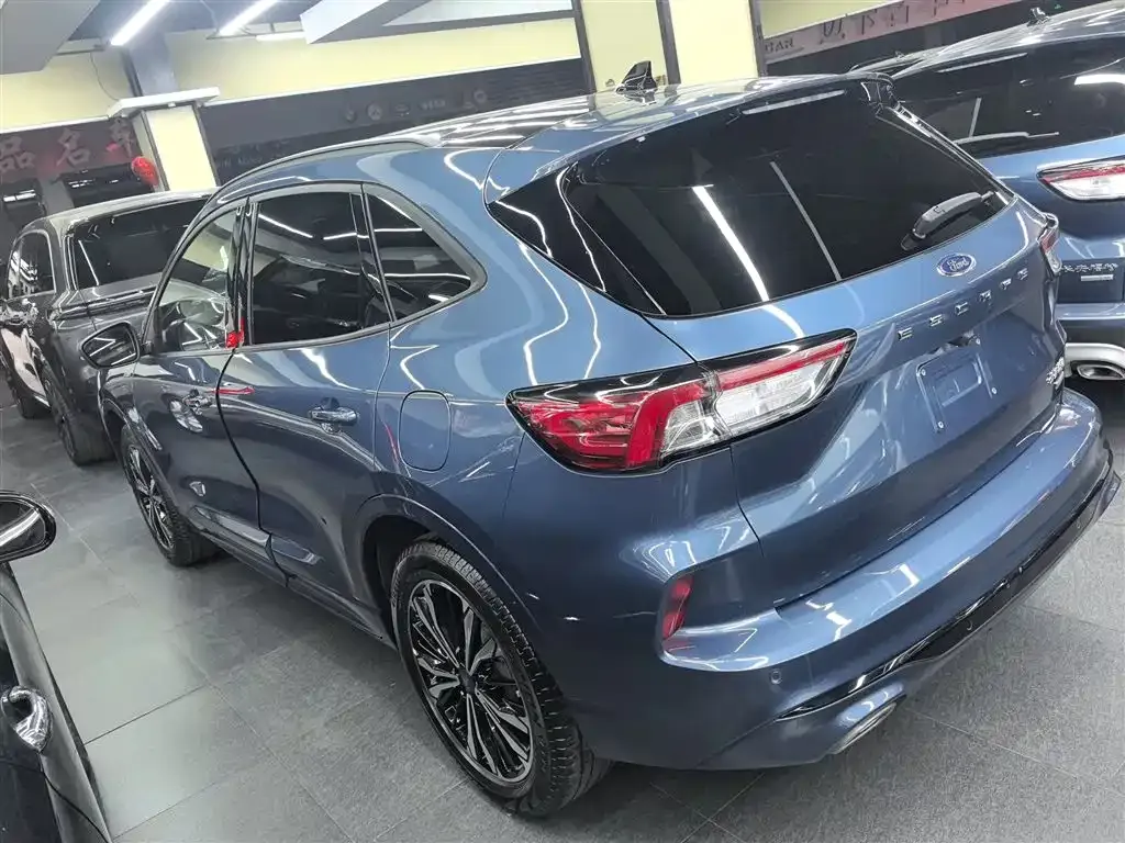 Ford Escape 2021 из CN, фото 6