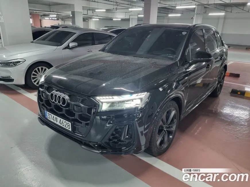 Audi Q7 — фото 10