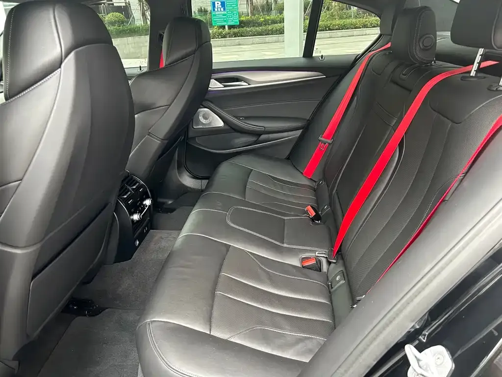 BMW M5 2023 из CN, фото 6