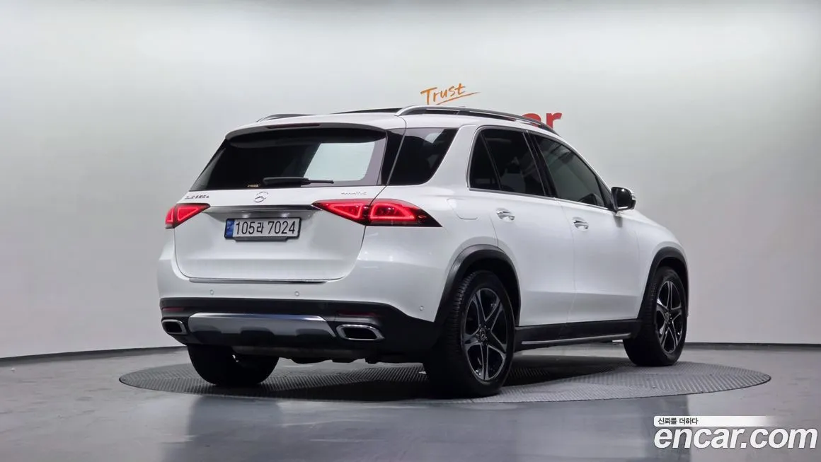 Mercedes-Benz GLE-Class — фото 5