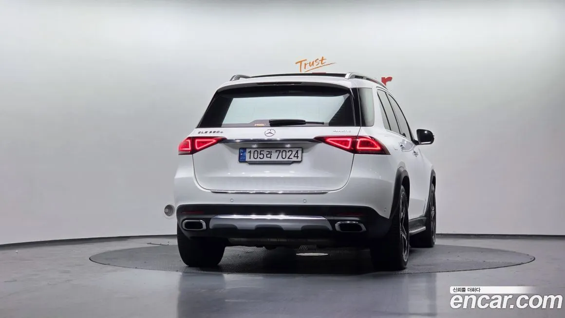 Mercedes-Benz GLE-Class — фото 6