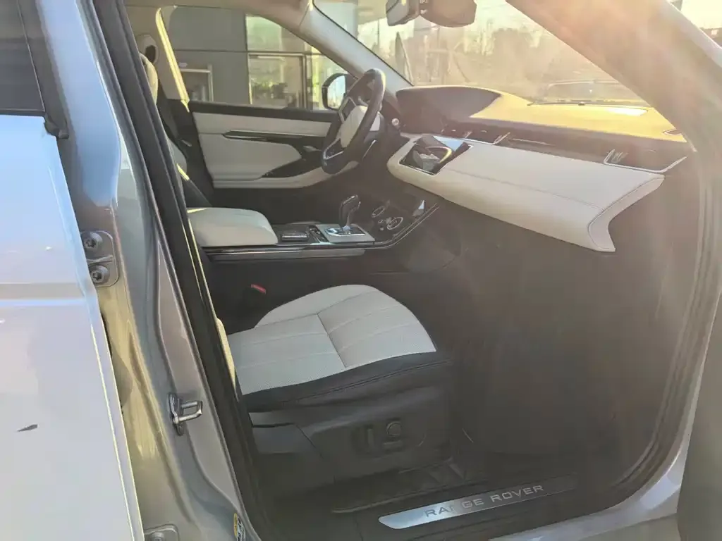 Land Rover Evoque — фото 2
