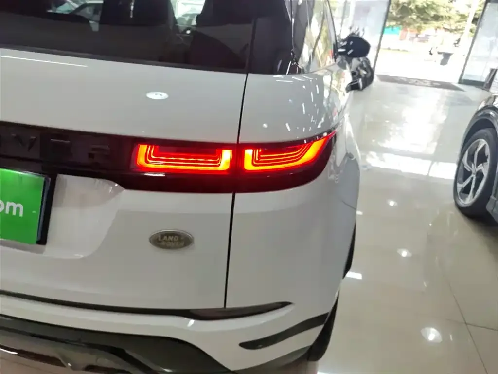 Land Rover Evoque — фото 8