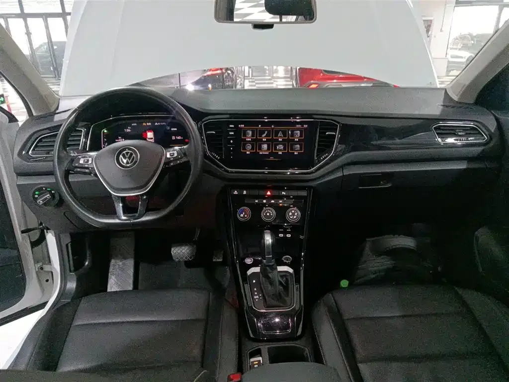 Volkswagen T-Roc 2022 из CN, фото 2