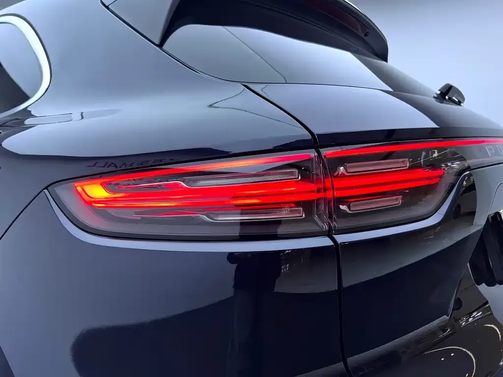 Porsche Cayenne Hybrid — фото 4