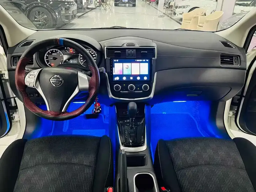 Nissan Tiida 2023 из CN, фото 9