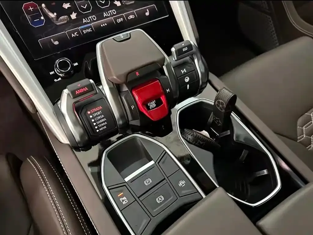 Lamborghini Urus — фото 5