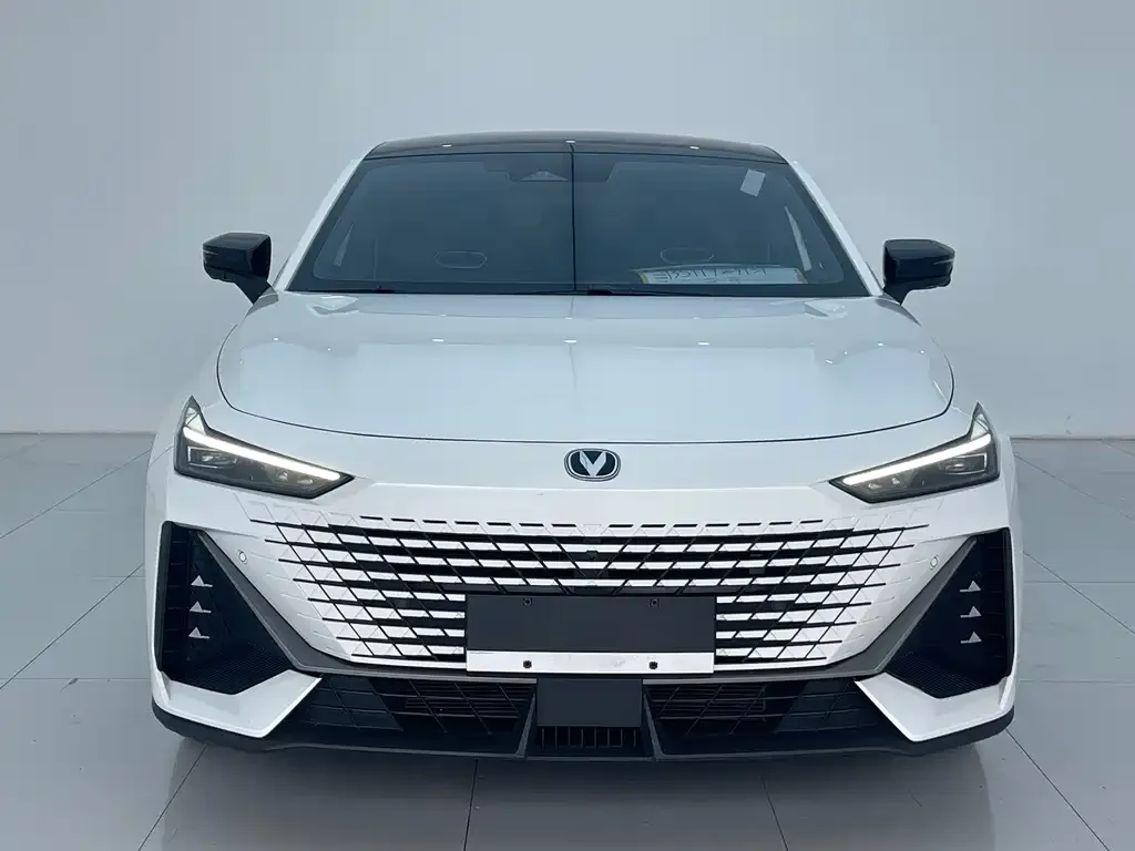 Changan UNI-V 2024 из CN, фото 2