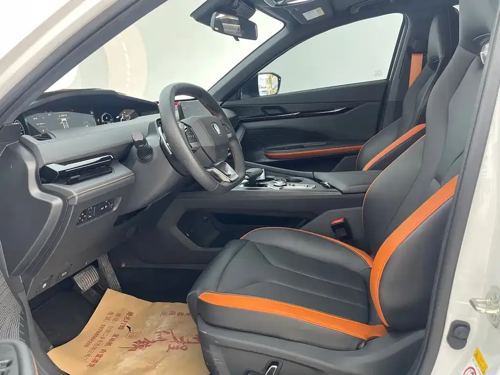 Changan UNI-V 2024 из CN, фото 4