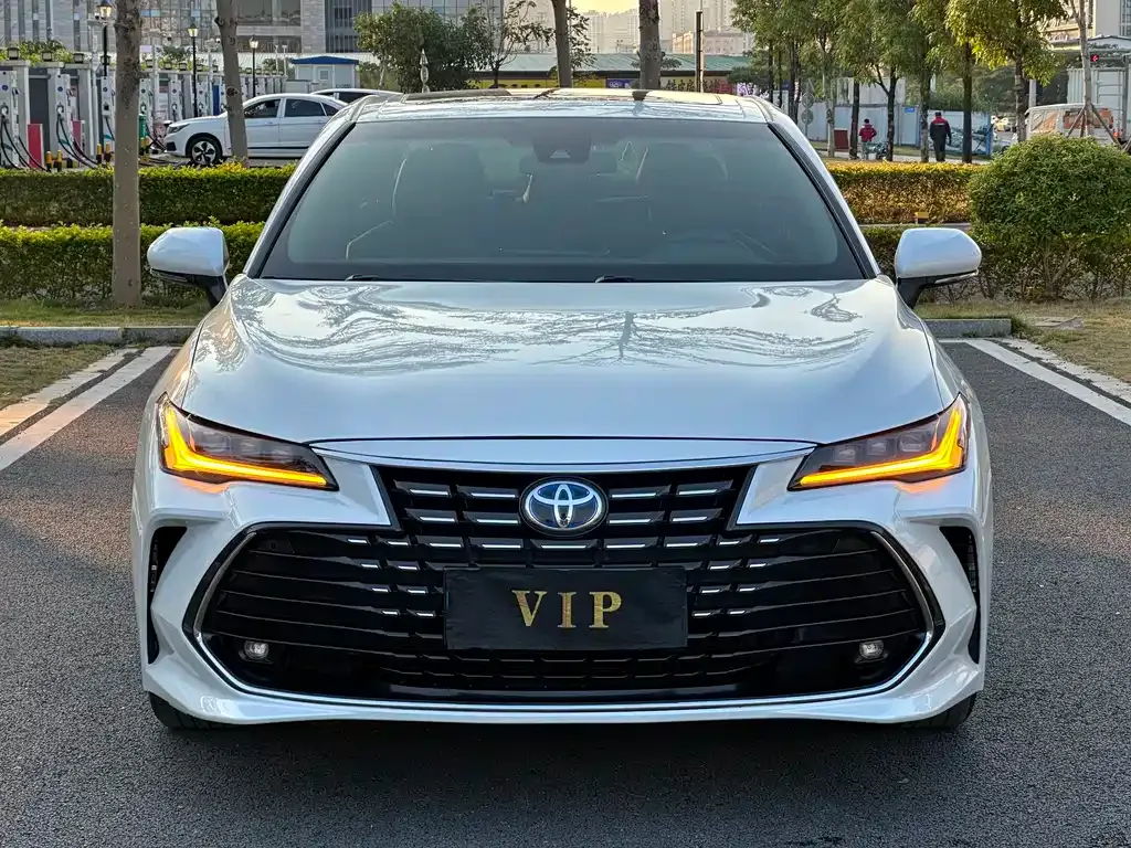 Toyota Avalon 2023 из CN, фото 5