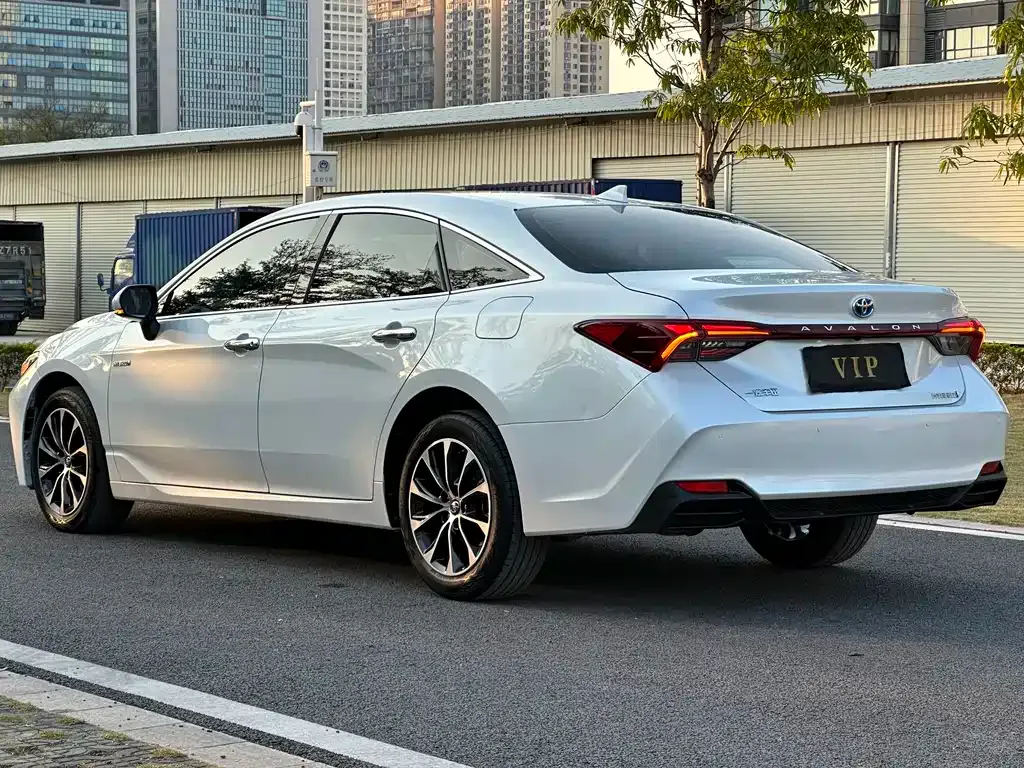 Toyota Avalon 2023 из CN, фото 10