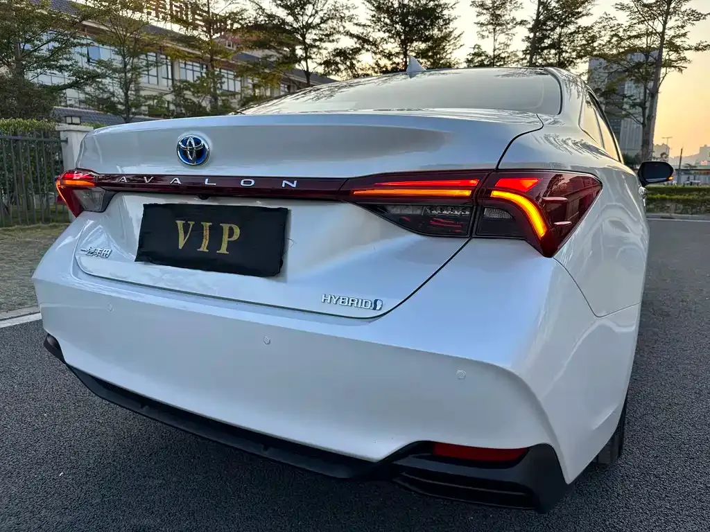 Toyota Avalon 2023 из CN, фото 3