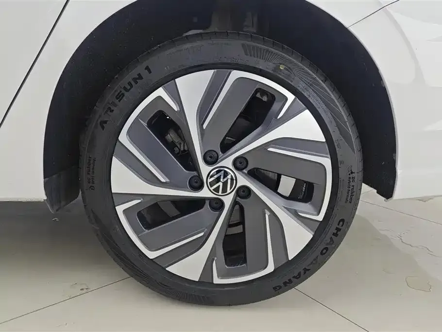 Volkswagen Bora 2023 из CN, фото 3