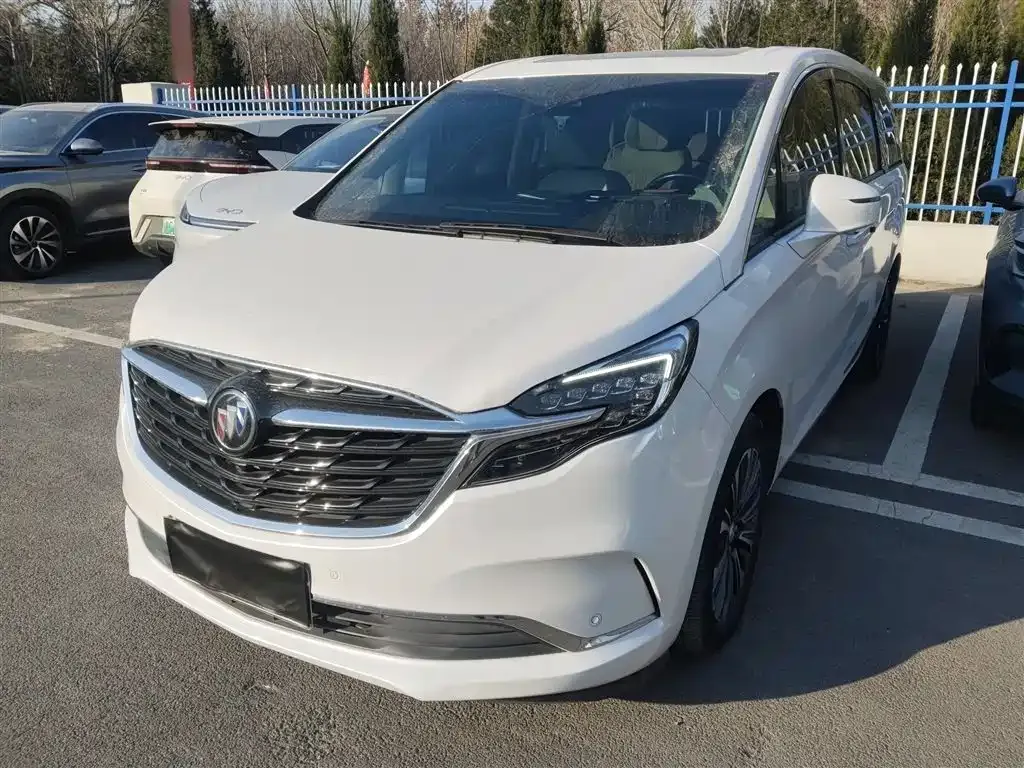 Buick GL8 2022 из CN, фото 1
