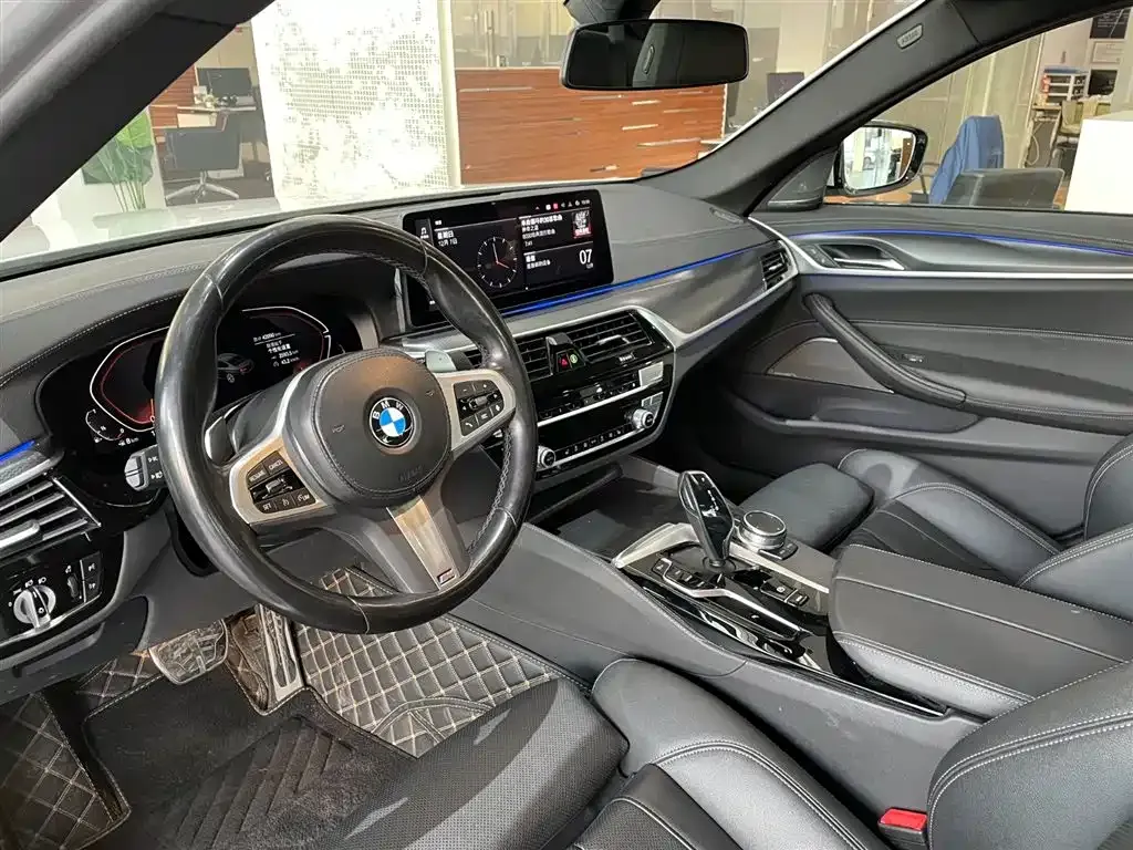 BMW 5 Series (Import) 2023 из CN, фото 10