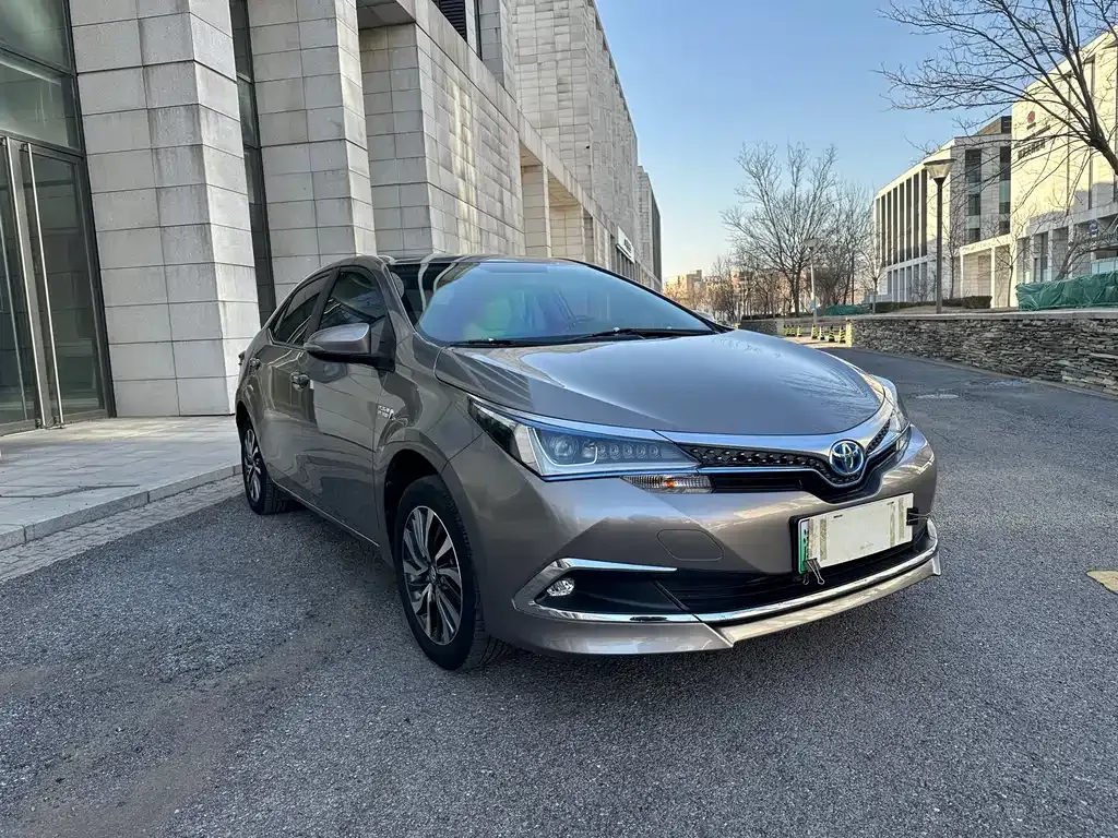 Toyota Corolla Hybrid 2022 из CN, фото 2