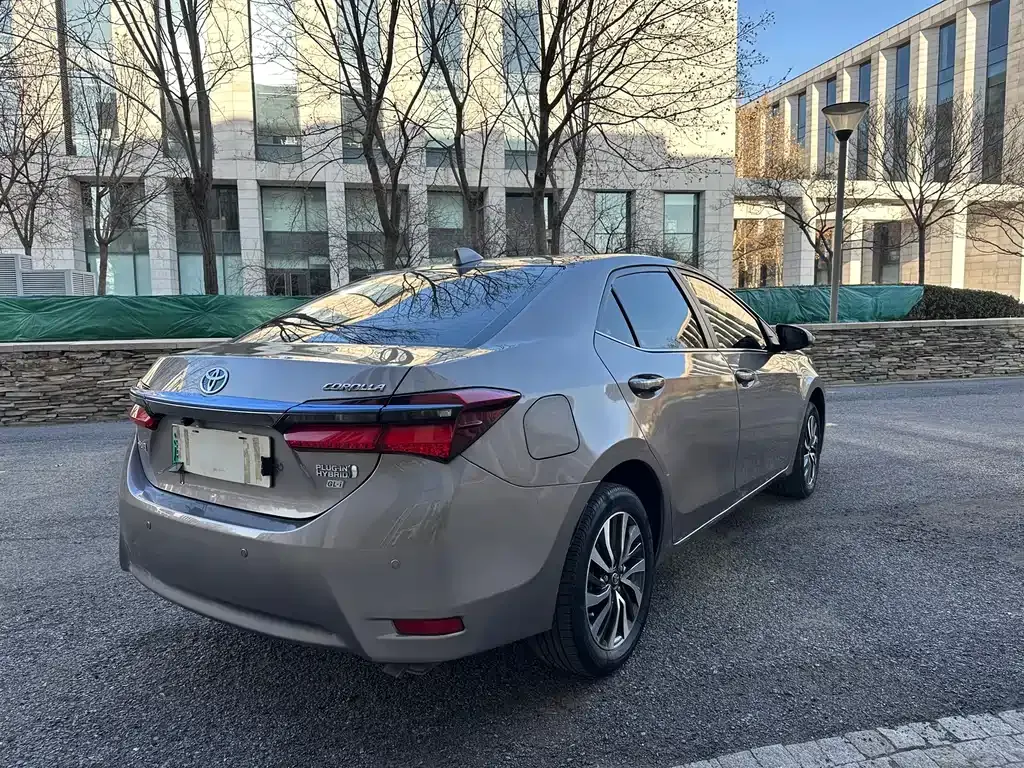 Toyota Corolla Hybrid 2022 из CN, фото 3