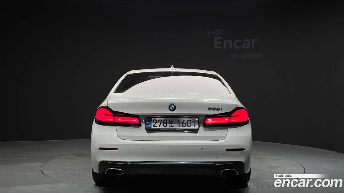 BMW 5-Series 2021 из KR, фото 2