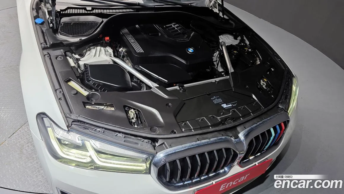 BMW 5-Series 2021 из KR, фото 10