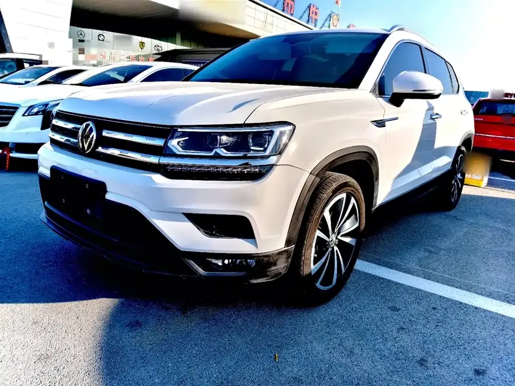 Volkswagen Tharu — фото 1