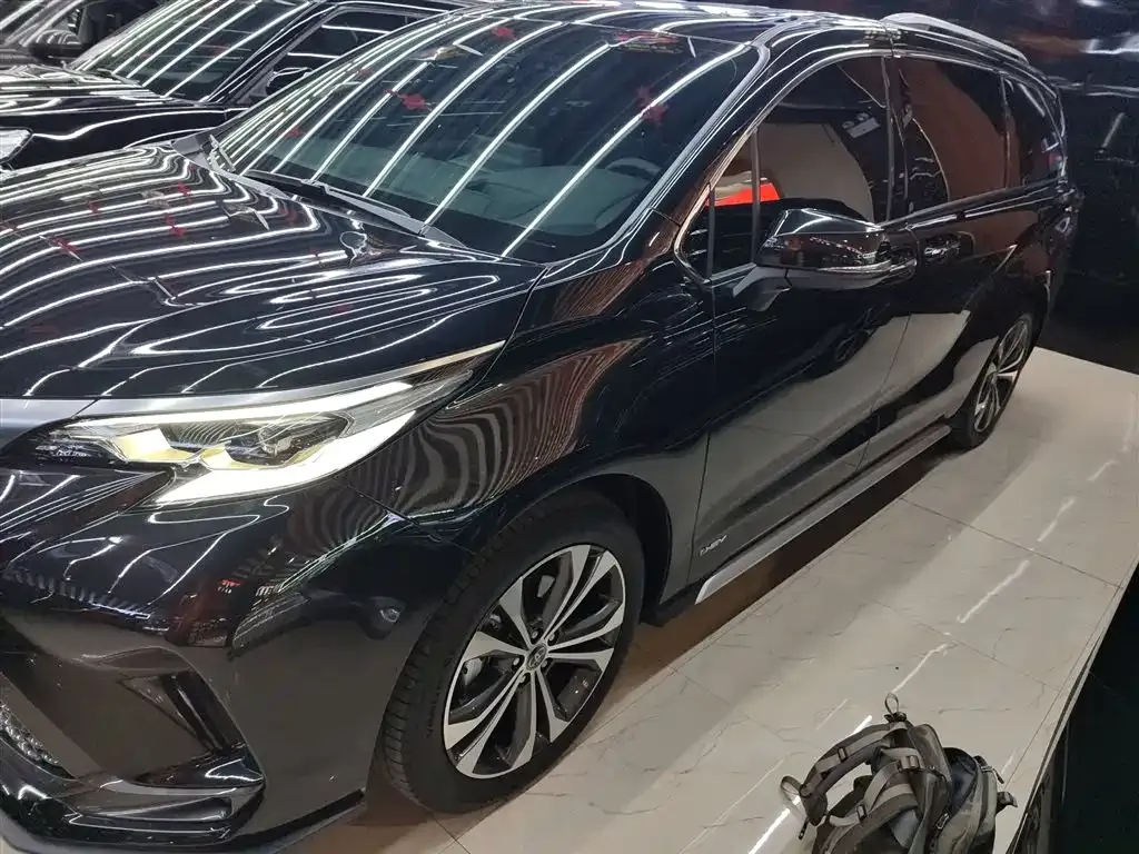 Toyota Granvia 2025 из CN, фото 8