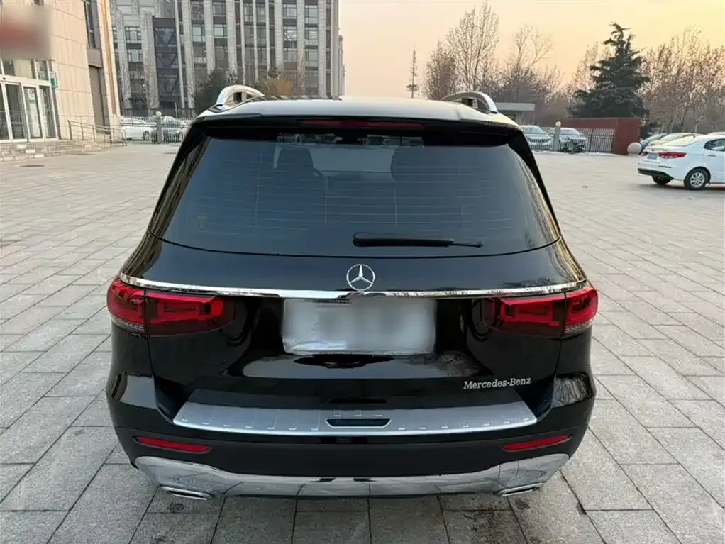 Mercedes-Benz GLB 2023 из CN, фото 2