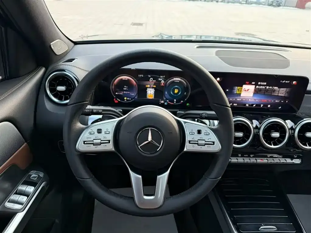 Mercedes-Benz GLB 2023 из CN, фото 3