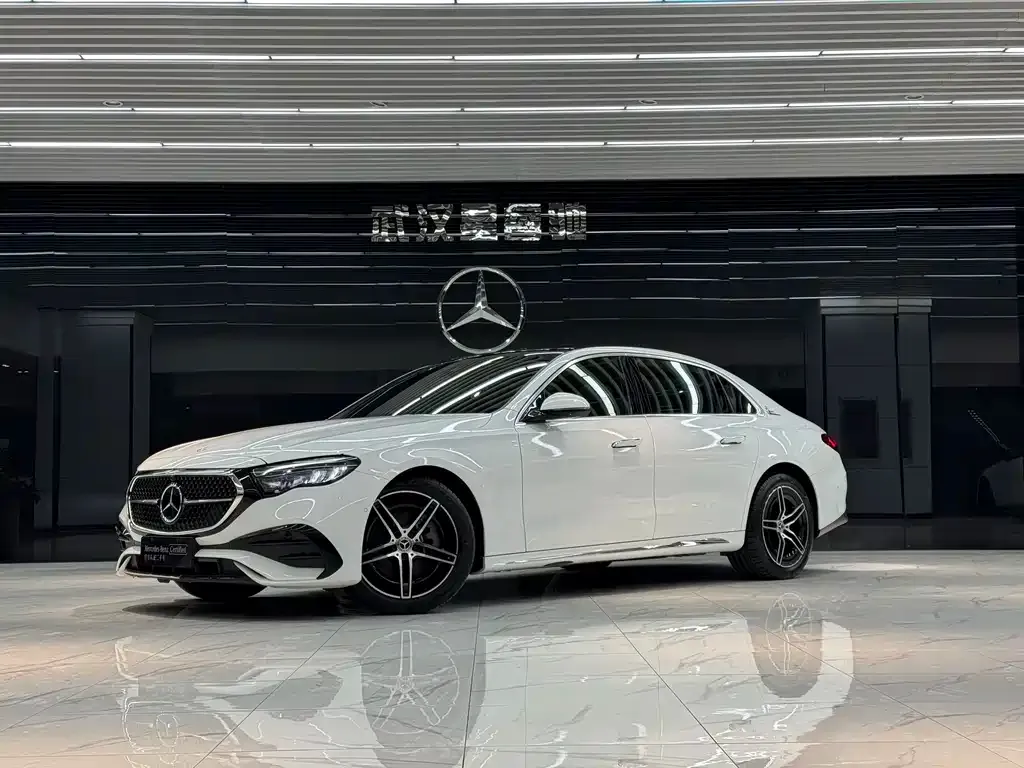 Mercedes-Benz E-Class 2023 из CN, фото 3