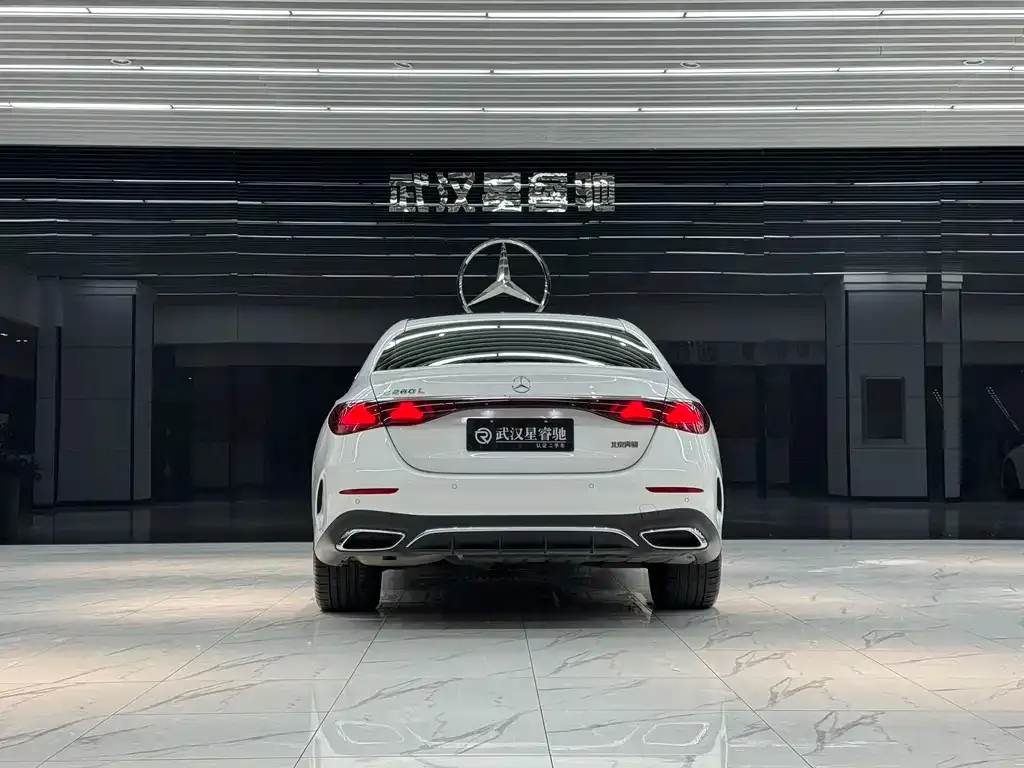 Mercedes-Benz E-Class 2023 из CN, фото 9