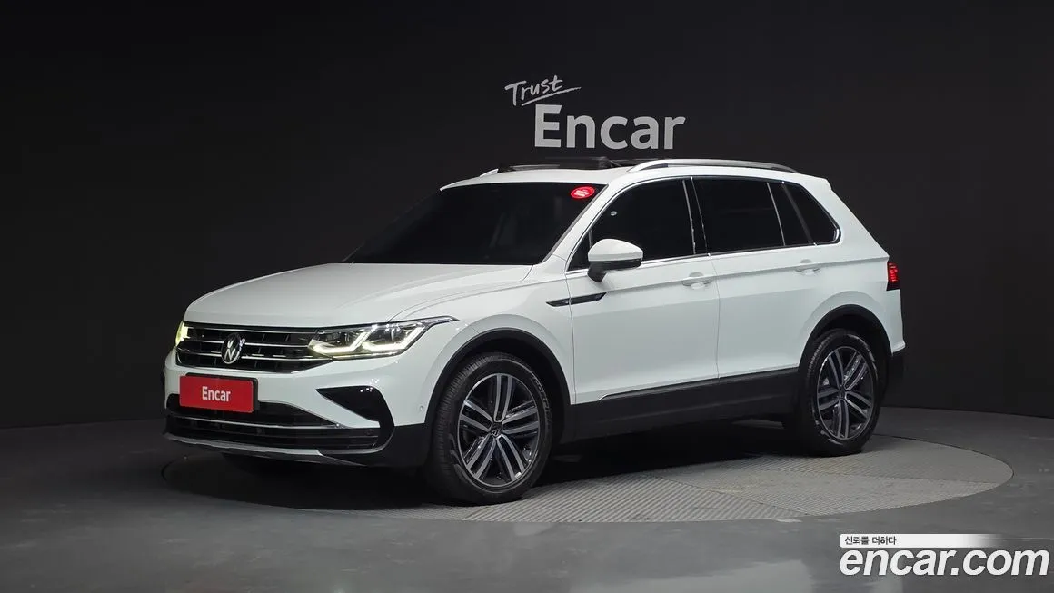 Volkswagen Tiguan — фото 1