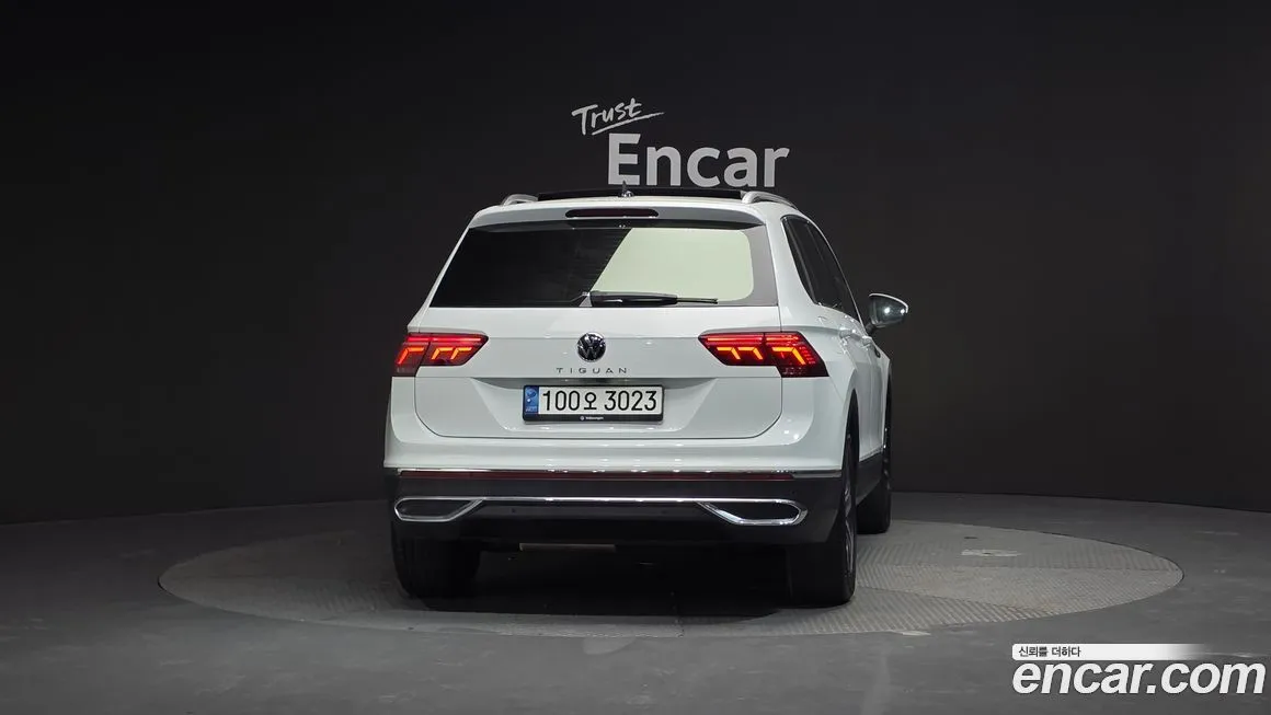 Volkswagen Tiguan — фото 6