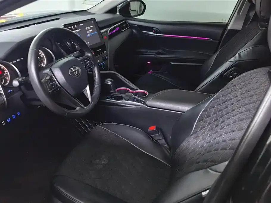 Toyota Camry 2022 из CN, фото 2