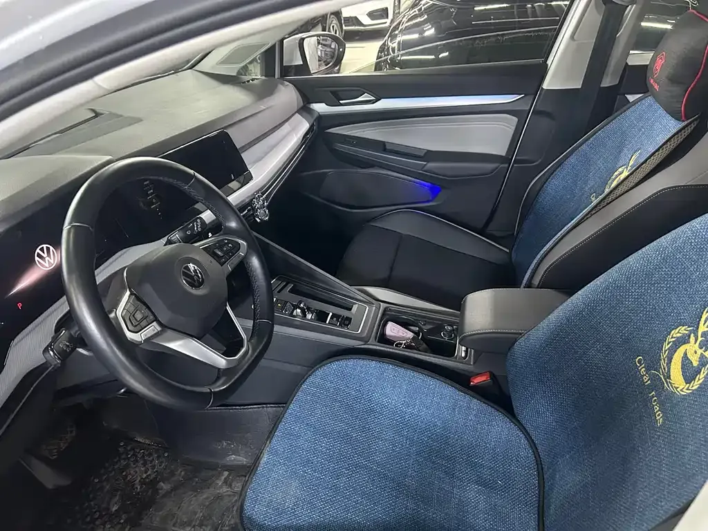 Volkswagen Golf 2022 из CN, фото 7