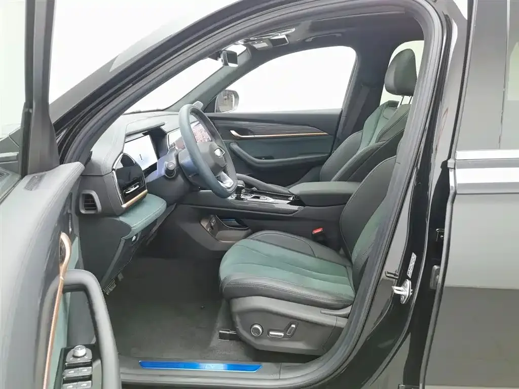 Geely Xingyue L 2025 из CN, фото 4