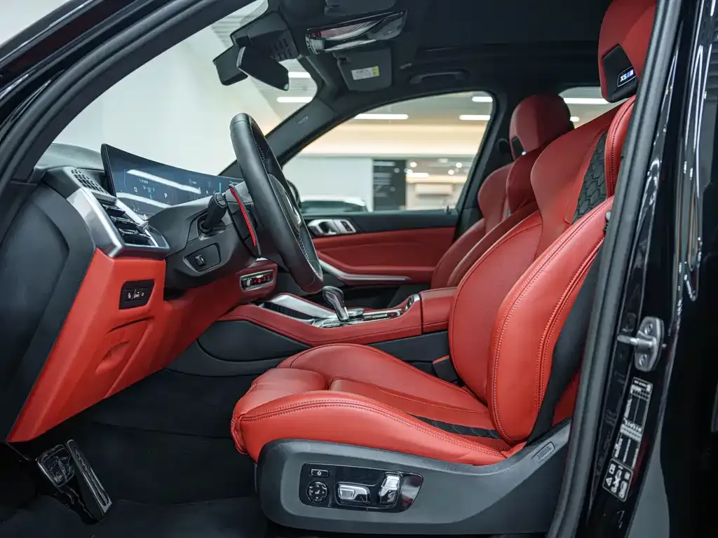 BMW X5 M 2024 из CN, фото 4