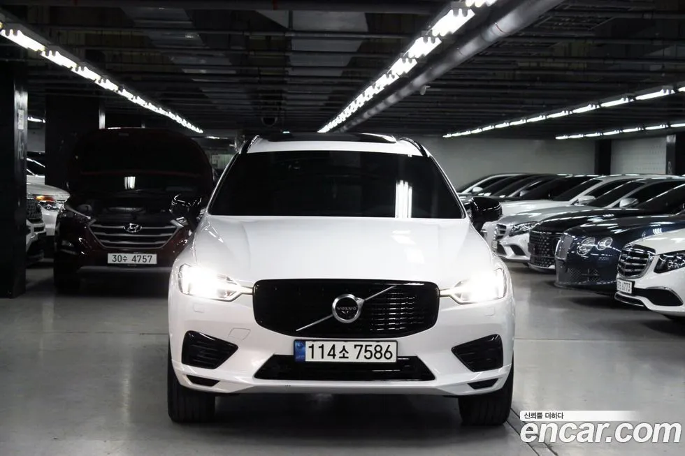 Volvo XC60 — фото 7