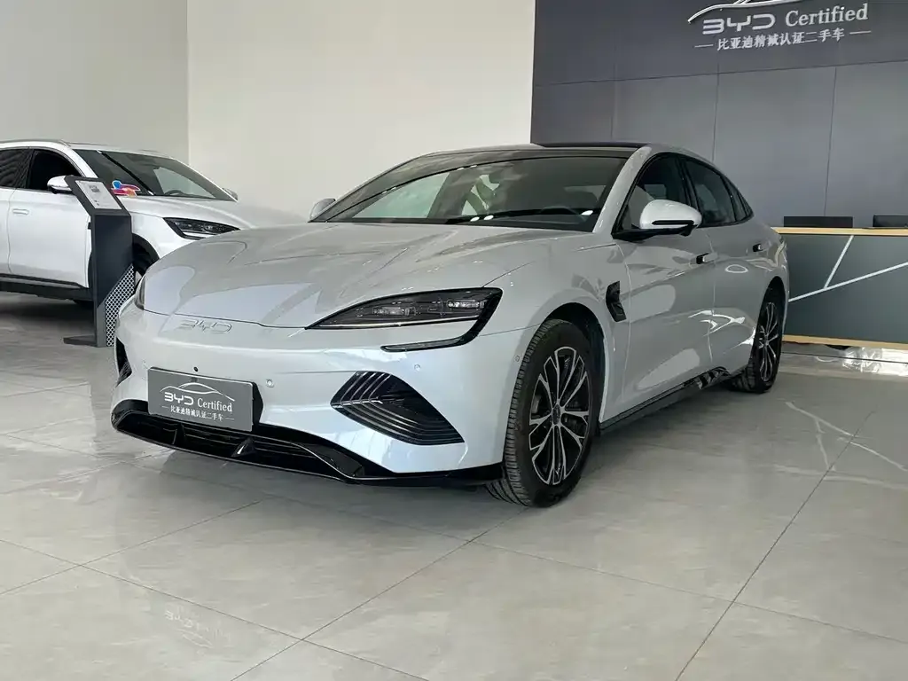 BYD Seal — фото 1